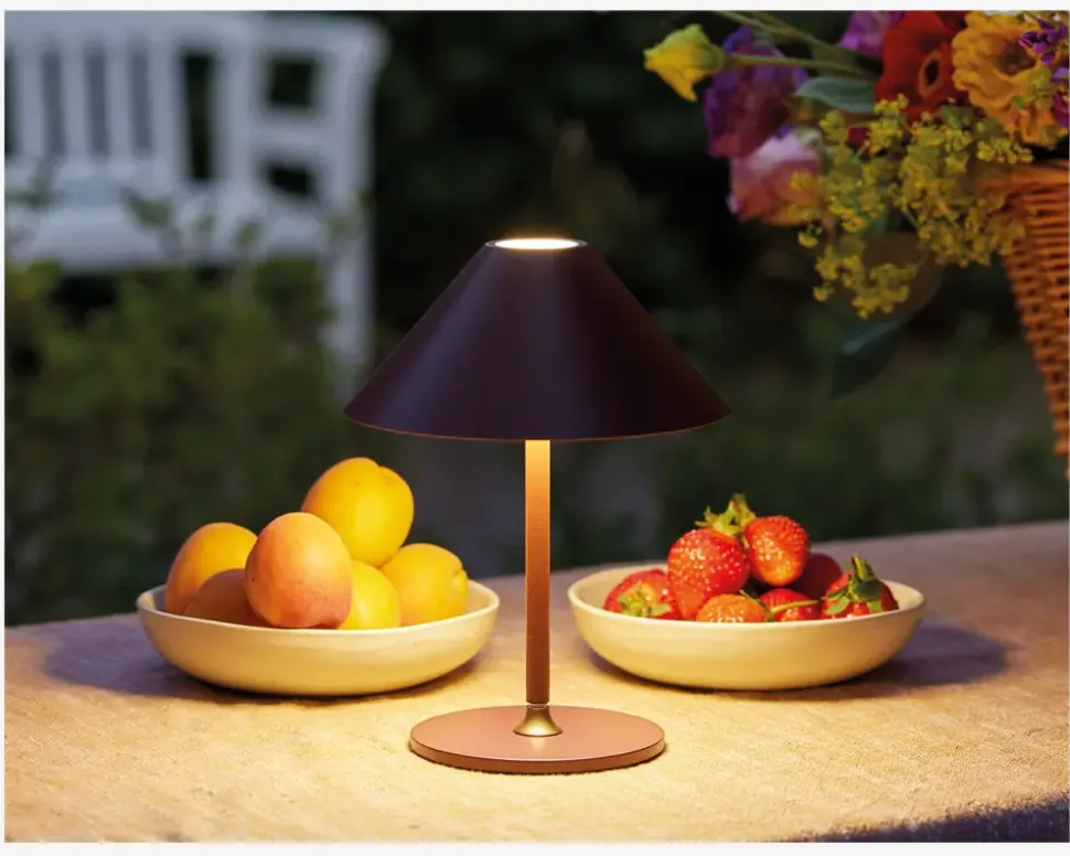 Bordlampe Hygge rødbrun H. 25 cm