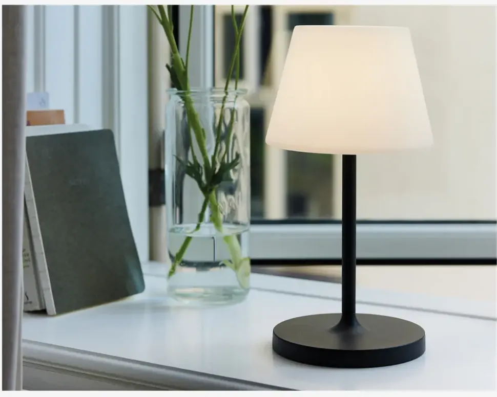 Bordlampe New Northern sort