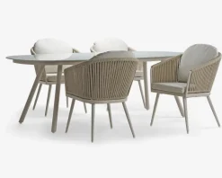 Havestol i cremefarvet inkl. hynde