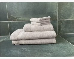 Håndklæde 70x140 cm Sandfarvet