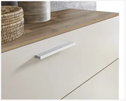 Kommode med 3 skuffer i champagne/eg