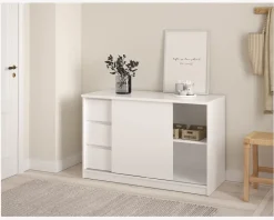 Kommode Naia med 3 skuffer og en skydedør hvid