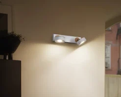 Loftlampe spot Pluto hvid L.29,8 cm