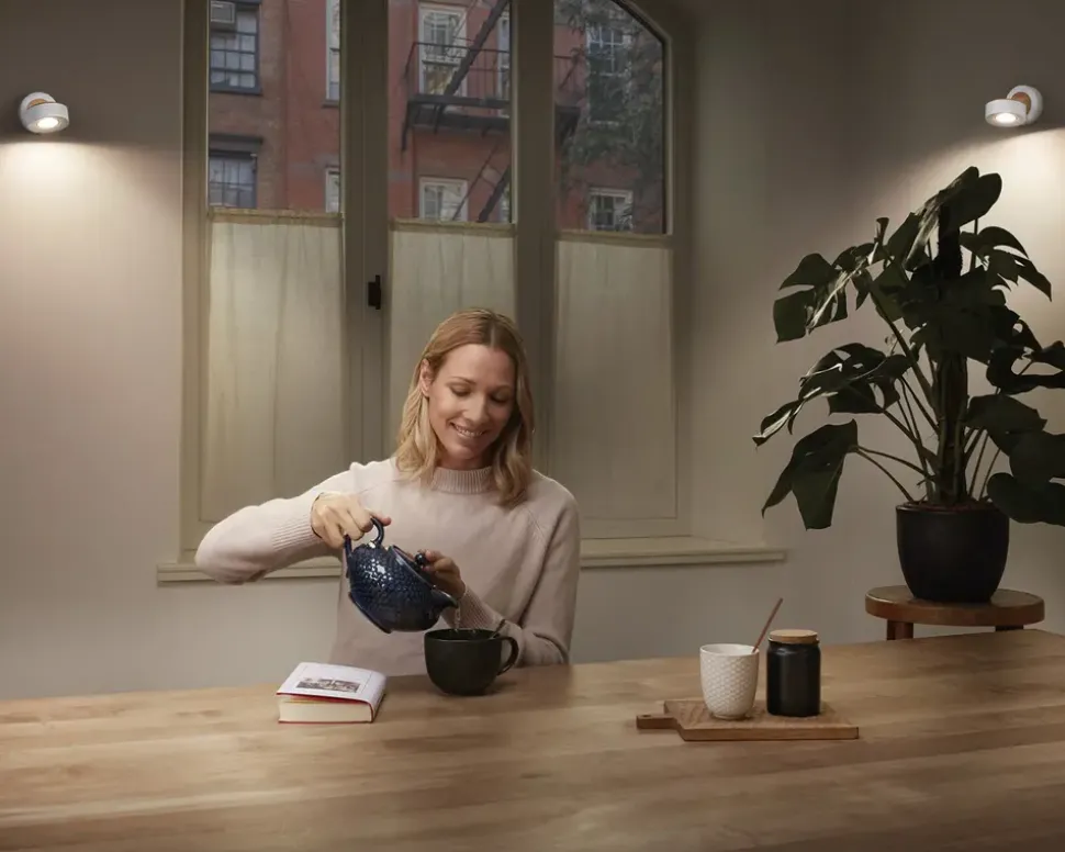 Loftlampe spot Pluto hvid L.9 cm