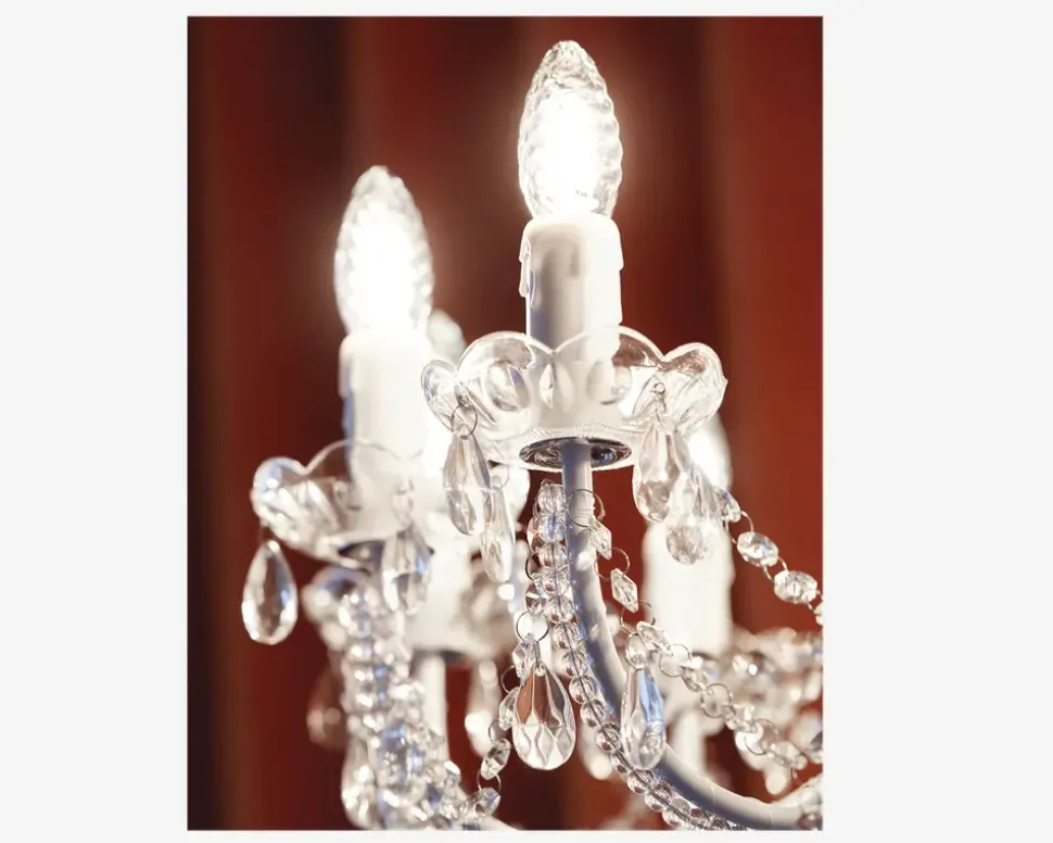 Lysekrone Imperial 12-Armet Hvid Ø.74 cm