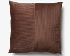 Pude brun m/fyld 45x45 cm
