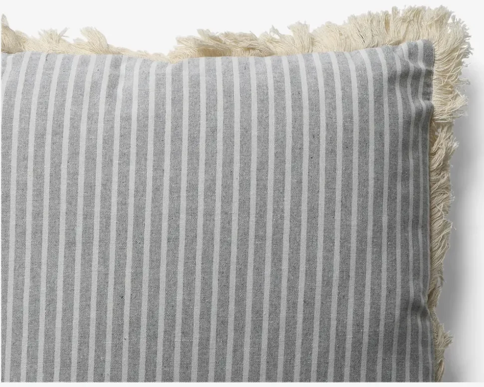Pude grå m/frynser 45x45 cm