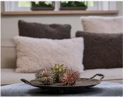 Pude plys brun 50x50 cm