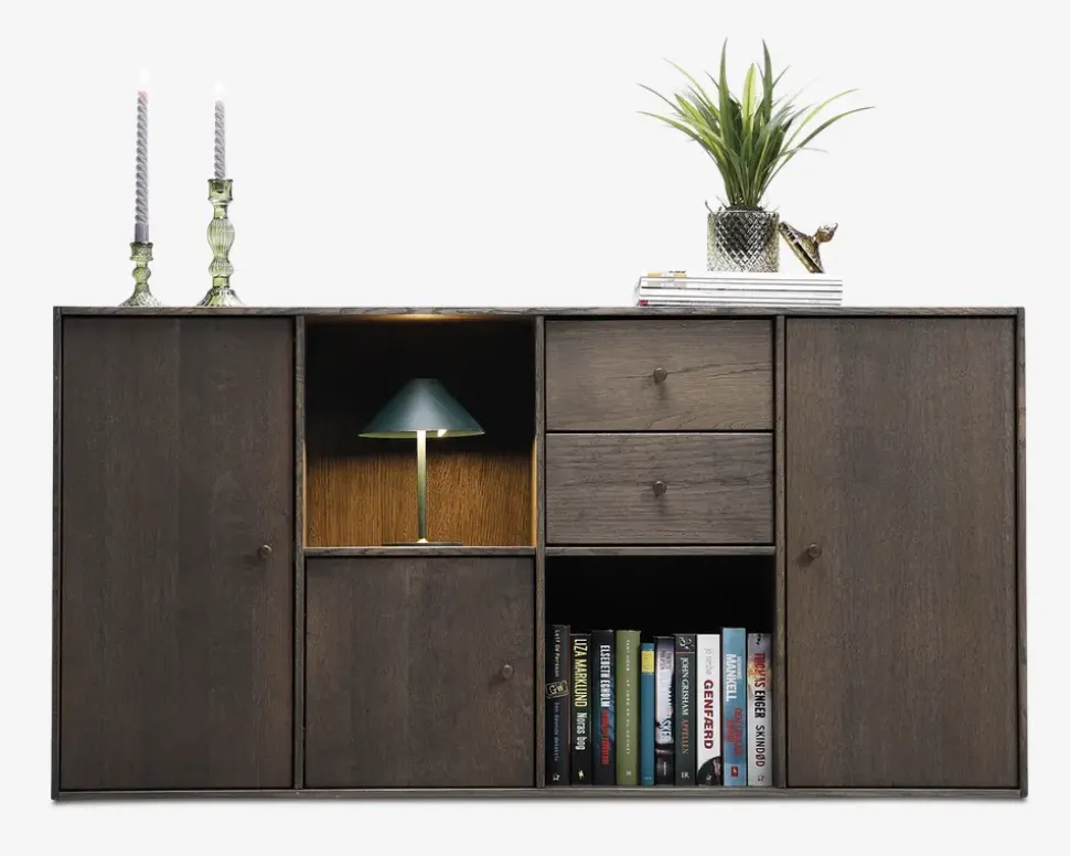 Reolopstilling med døre og skuffer røget eg