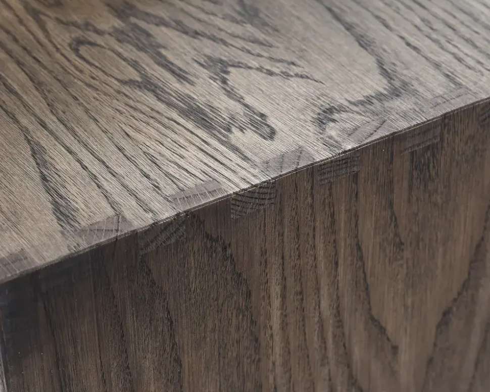 Reolopstilling med døre og skuffer røget eg