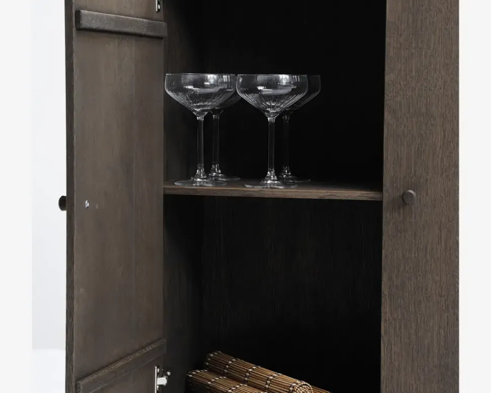 Reolopstilling med døre og skuffer røget eg