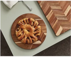 Skærebræt Sildeben Acacie Træ Ø.28cm