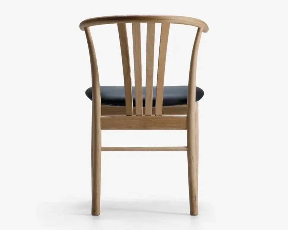 Spisebordsstol i massiv eg