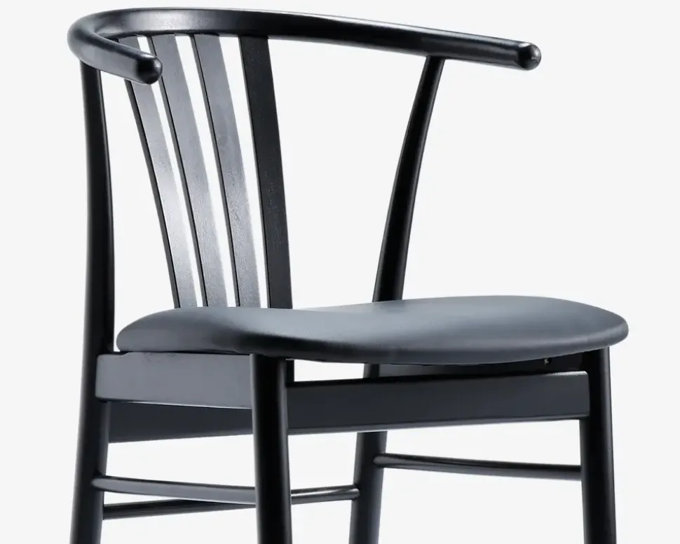 Spisebordsstol i sortlakeret bøg