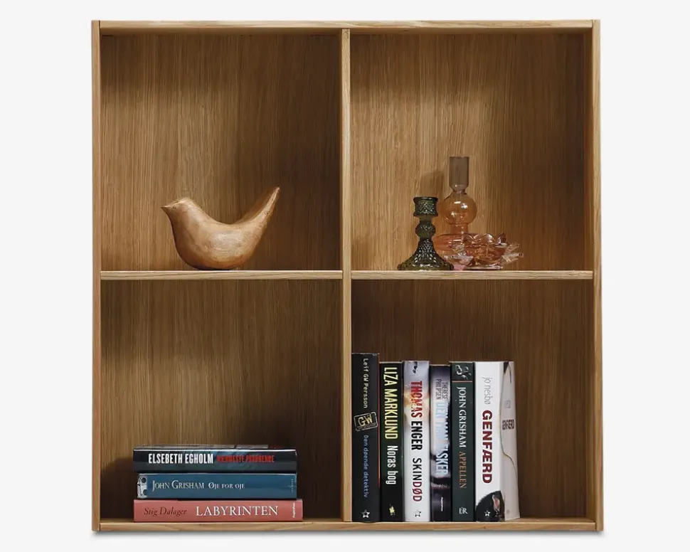 Væghængt bogreol olieret eg