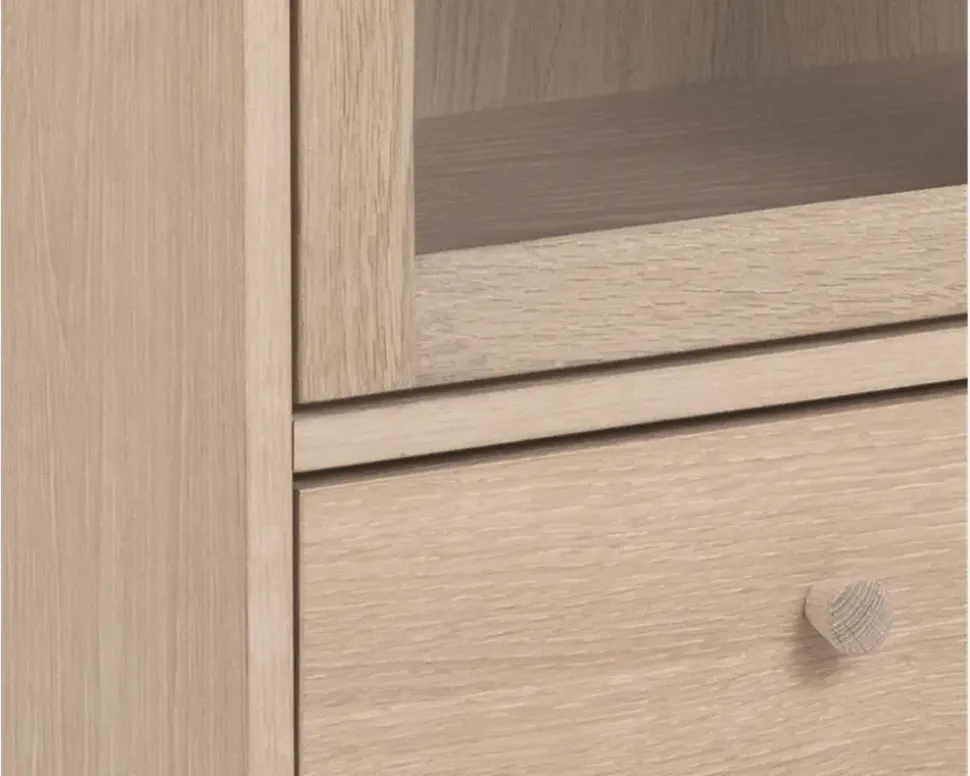 Vitrine Aston i hvidolieret fineret eg